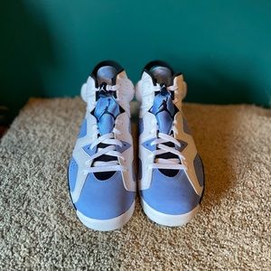Jordan 6 UNC